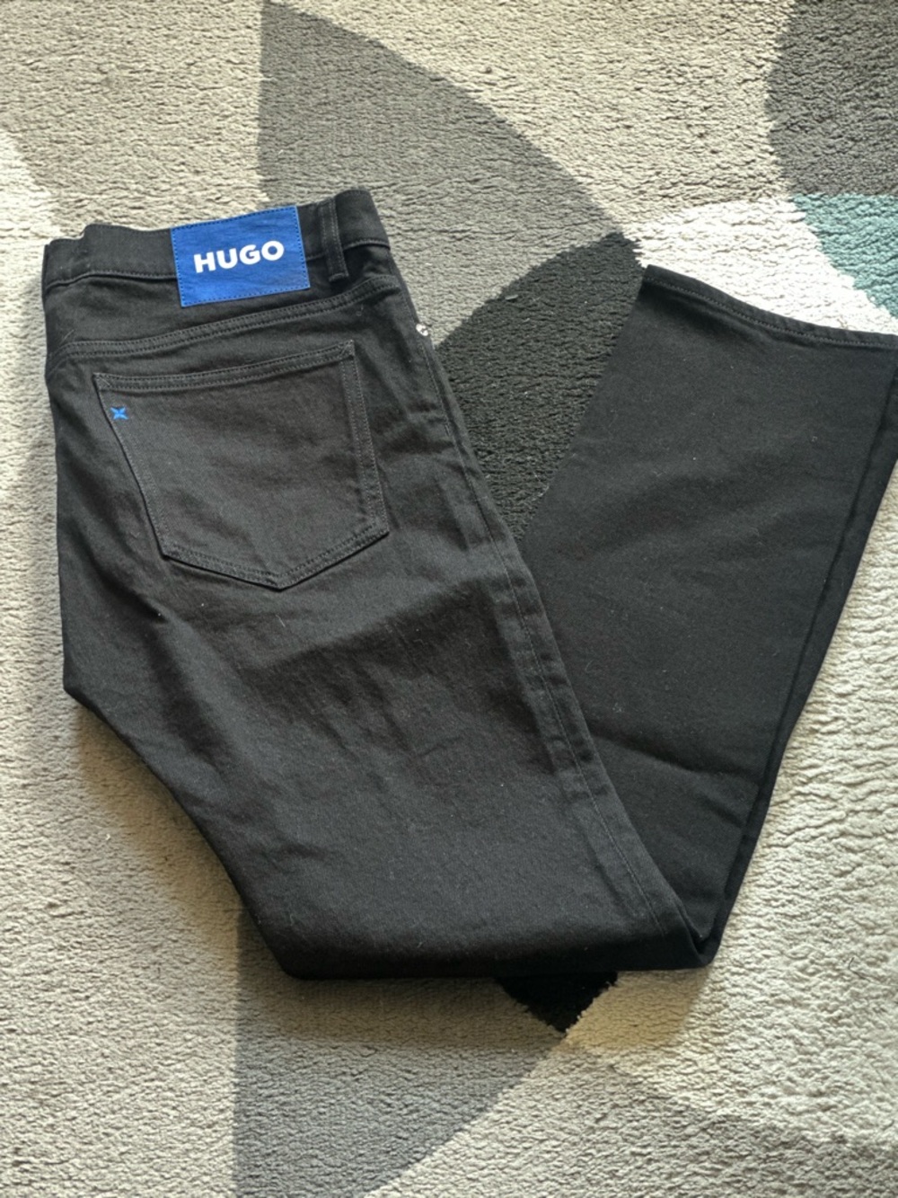HUGO Men's Black Slim Straight Jeans